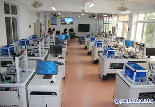 校企共建，實(shí)踐育人——電氣自動(dòng)化專(zhuān)業(yè)校內(nèi)實(shí)訓(xùn)基地落成，助力工程設(shè)計(jì)與安裝調(diào)試人才培養(yǎng)