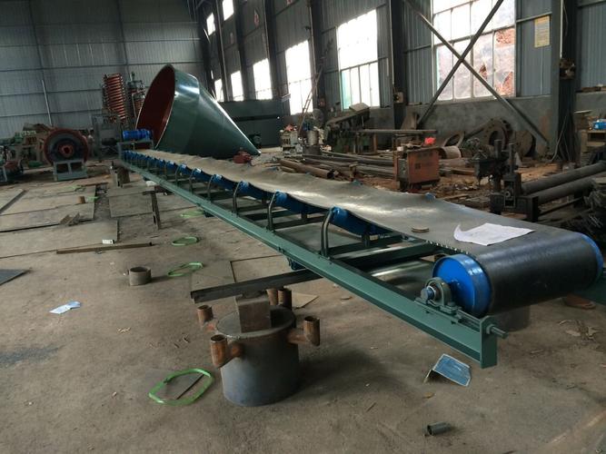 全自動(dòng)小型爬坡皮帶滾筒輸送機(jī)流水線配件礦山機(jī)械設(shè)備_石城縣綠洲選